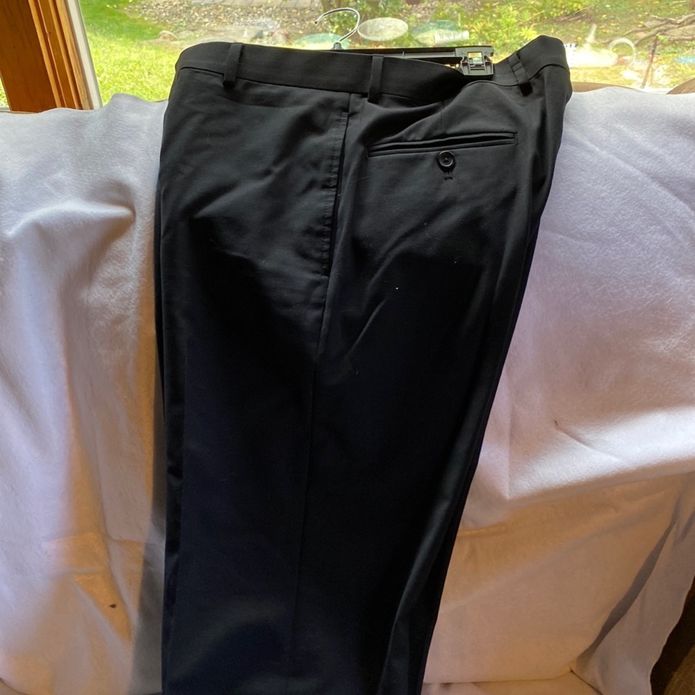 Brooks Brothers dress slacks BLACK  32 x 32  Like new